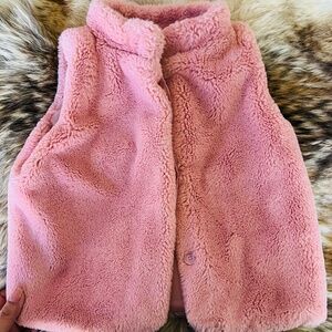Adorable little pink faux fur vest Size 5 Saks
